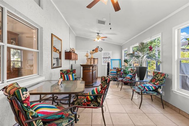 9715 GLENPOINTE DRIVE, Riverview, FL 33569