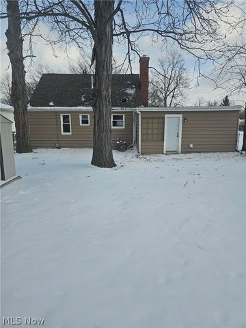 1138 E 331st Street, Eastlake, OH 44095