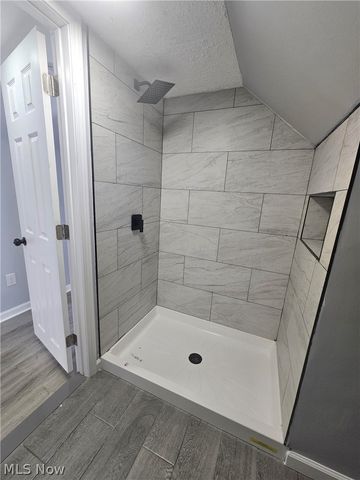 1138 E 331st Street, Eastlake, OH 44095