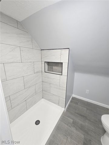 1138 E 331st Street, Eastlake, OH 44095