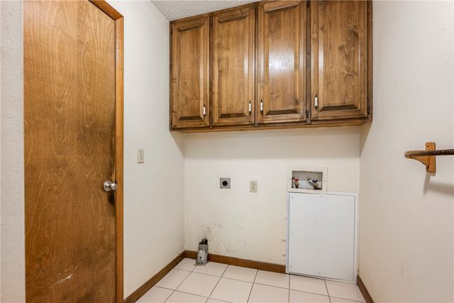 11683 Oak Hills Drive, Bentonville, AR 72712
