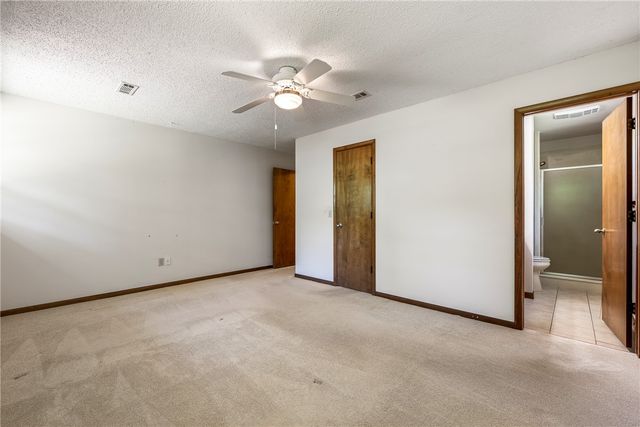 11683 Oak Hills Drive, Bentonville, AR 72712