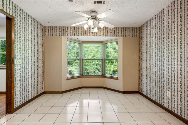 11683 Oak Hills Drive, Bentonville, AR 72712