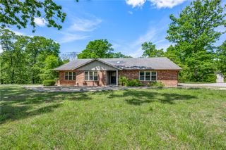 11683 Oak Hills Drive, Bentonville, AR 72712