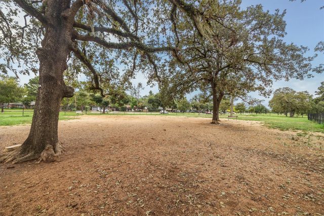 4410 Libbey Lane, Houston, TX 77092