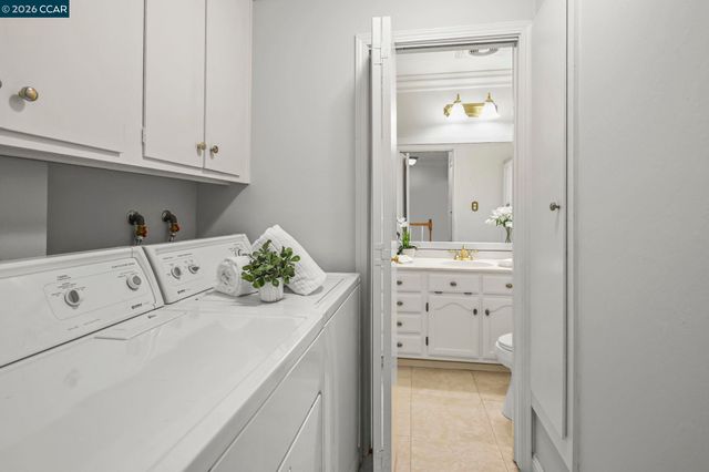 1218 Hookston Rd, Concord, CA 94518