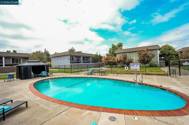 1218 Hookston Rd, Concord, CA 94518
