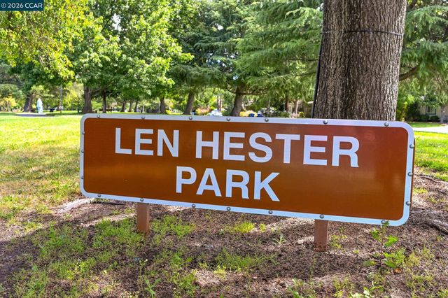 1218 Hookston Rd, Concord, CA 94518