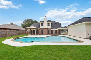 15 Finetta Lane, Alvin, TX 77511