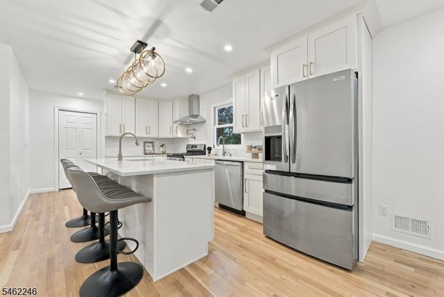 152 Glenwood Ct, Union Twp., NJ 07083