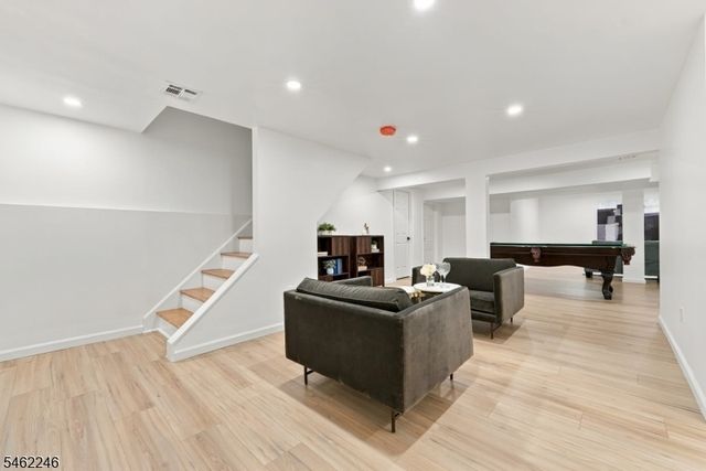 152 Glenwood Ct, Union Twp., NJ 07083