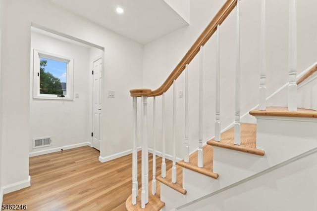 152 Glenwood Ct, Union Twp., NJ 07083