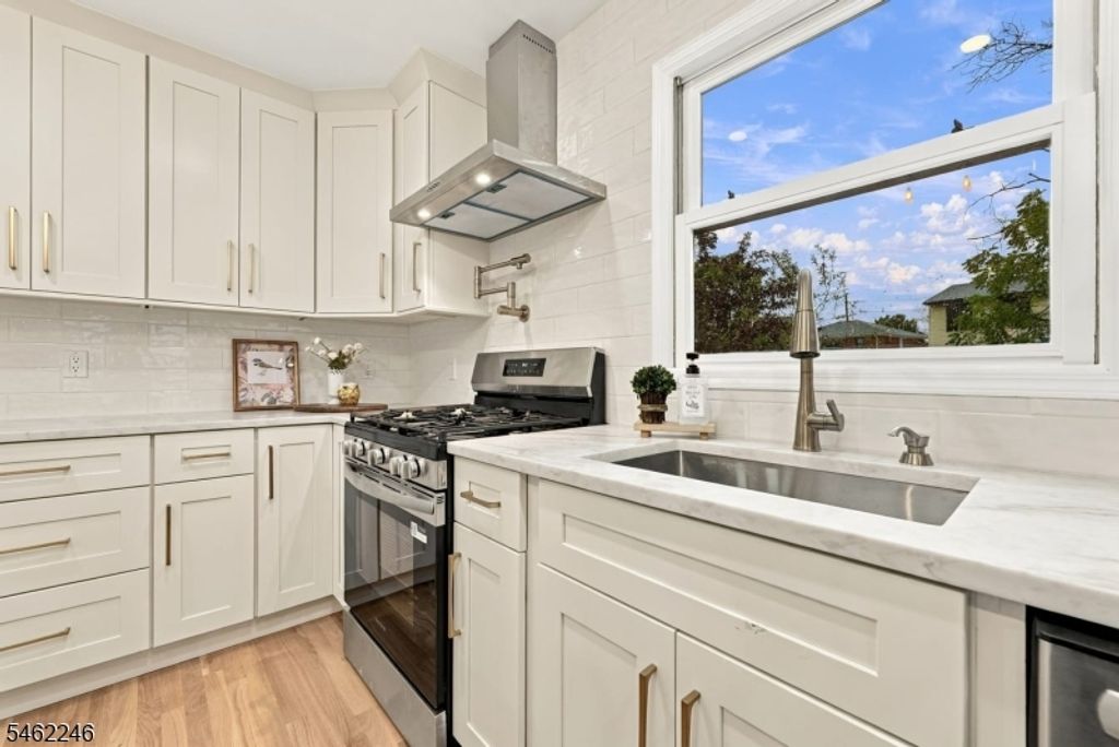 152 Glenwood Ct, Union Twp., NJ 07083 — photo 4