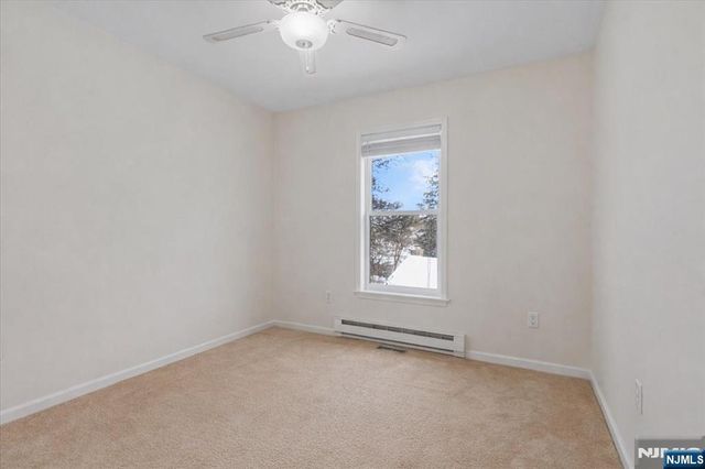 10 Thistle Avenue, Vernon, NJ 07418