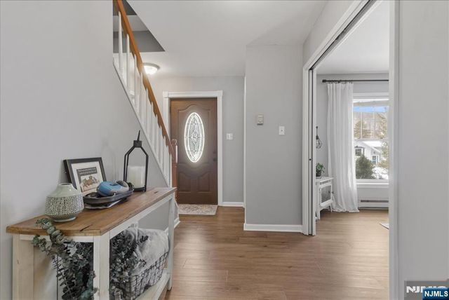 10 Thistle Avenue, Vernon, NJ 07418