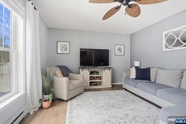 10 Thistle Avenue, Vernon, NJ 07418