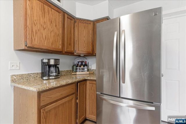 10 Thistle Avenue, Vernon, NJ 07418