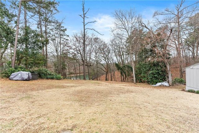 6052 Seminole Drive, Flowery Branch, GA 30542