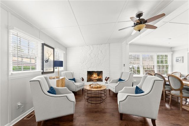 6052 Seminole Drive, Flowery Branch, GA 30542
