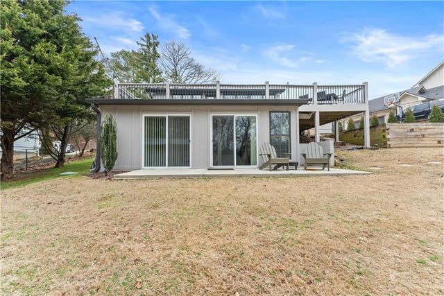 6052 Seminole Drive, Flowery Branch, GA 30542