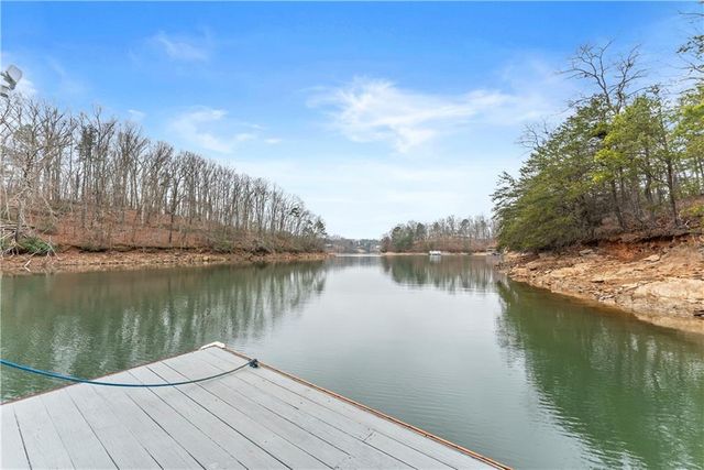 6052 Seminole Drive, Flowery Branch, GA 30542