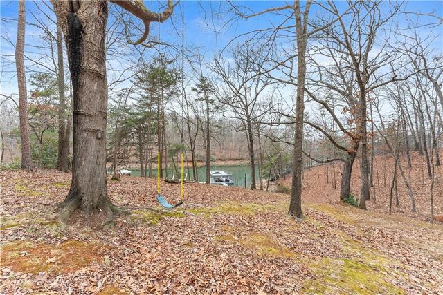 6052 Seminole Drive, Flowery Branch, GA 30542