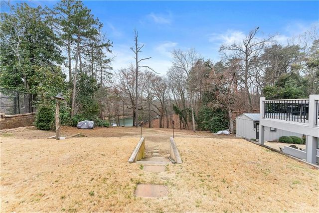 6052 Seminole Drive, Flowery Branch, GA 30542