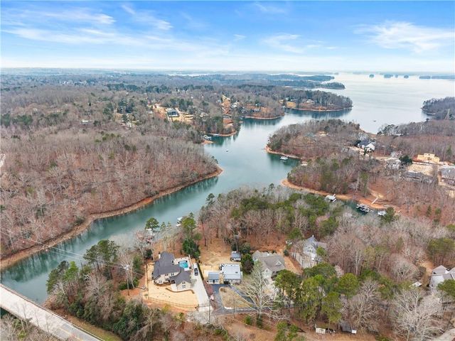 6052 Seminole Drive, Flowery Branch, GA 30542