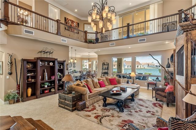 6114 S Los Lagos Circle, Fort Mohave, AZ 86426