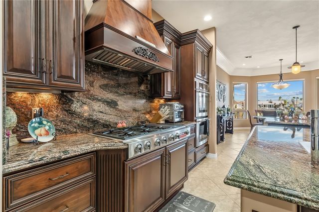 6114 S Los Lagos Circle, Fort Mohave, AZ 86426