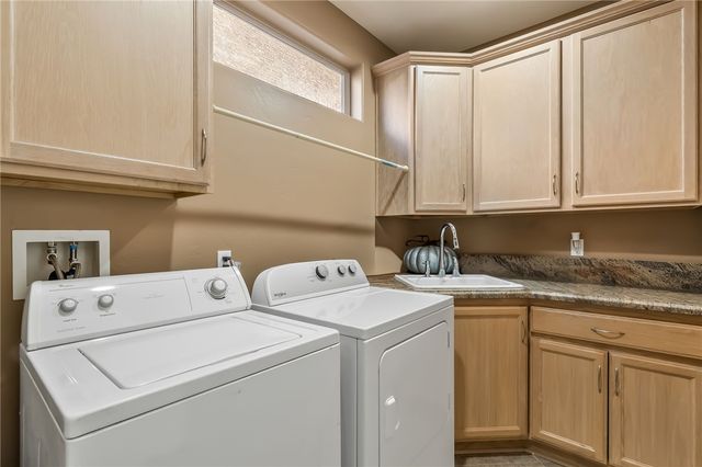 6114 S Los Lagos Circle, Fort Mohave, AZ 86426