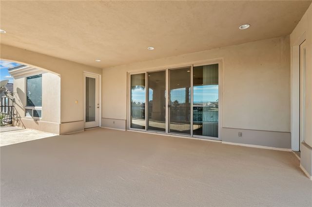 6114 S Los Lagos Circle, Fort Mohave, AZ 86426