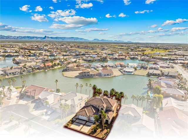 6114 S Los Lagos Circle, Fort Mohave, AZ 86426