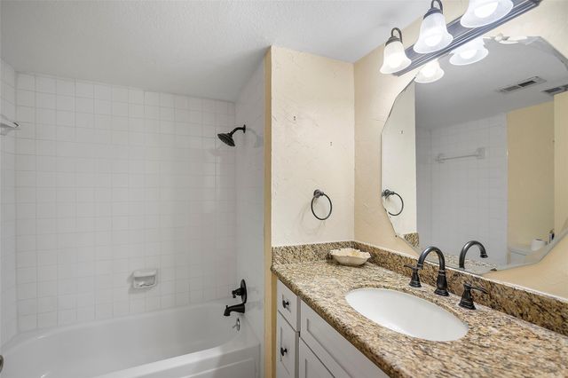 14515 Wunderlich Drive 708, Houston, TX 77069