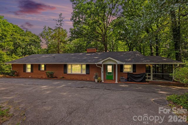 100 Malvern Court, Winston Salem, NC 27106