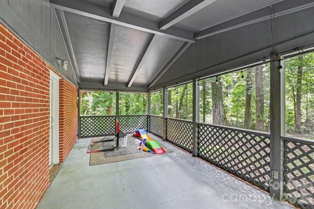 100 Malvern Court, Winston Salem, NC 27106