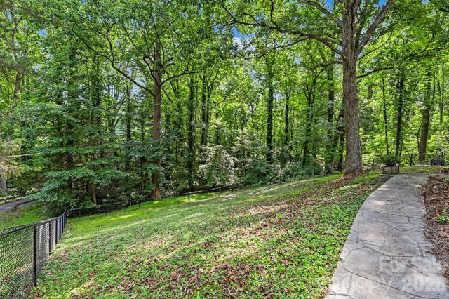 100 Malvern Court, Winston Salem, NC 27106