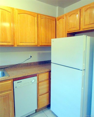 585 McLean Avenue 6D, Yonkers, NY 10705