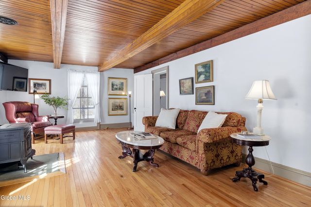 797 Western Road, Schodack, NY 12033