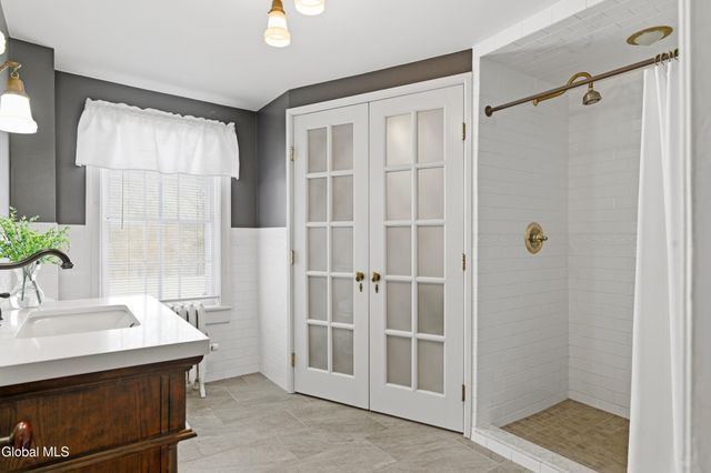 797 Western Road, Schodack, NY 12033