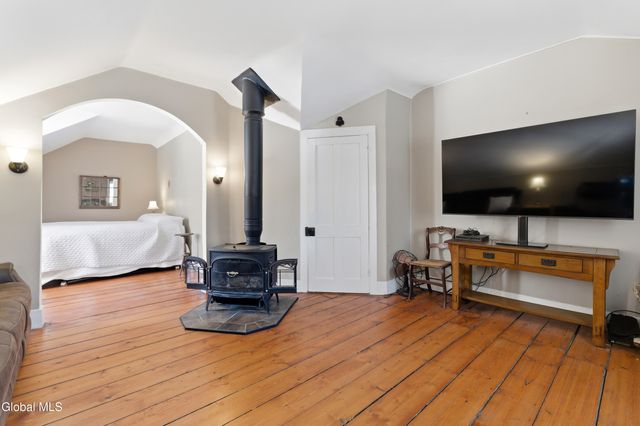 797 Western Road, Schodack, NY 12033