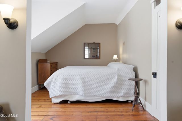 797 Western Road, Schodack, NY 12033