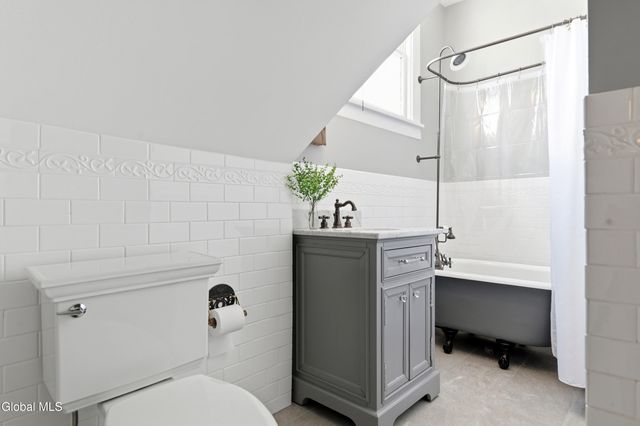 797 Western Road, Schodack, NY 12033