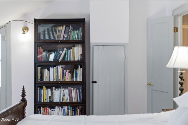 797 Western Road, Schodack, NY 12033