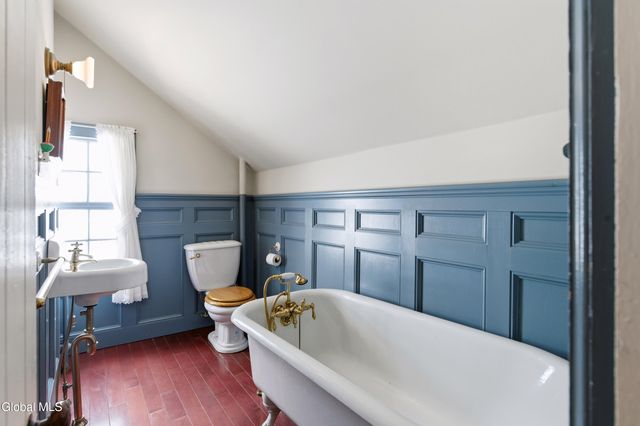 797 Western Road, Schodack, NY 12033