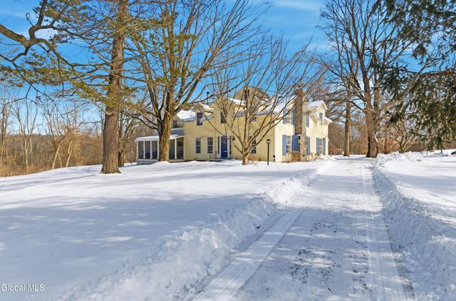 797 Western Road, Schodack, NY 12033