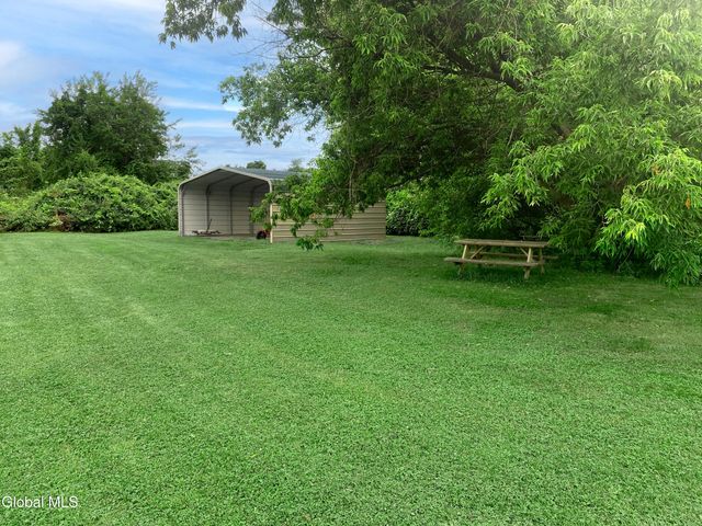 797 Western Road, Schodack, NY 12033