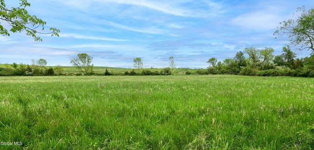 797 Western Road, Schodack, NY 12033