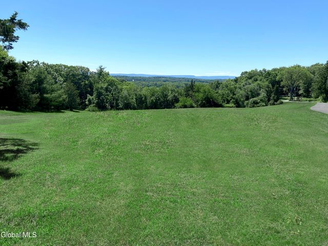 797 Western Road, Schodack, NY 12033