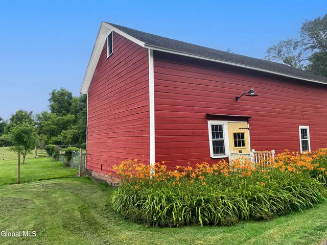 797 Western Road, Schodack, NY 12033